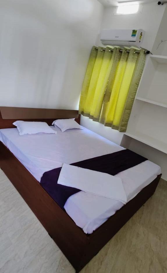 Glamour Palace Hotel คยา ภายนอก รูปภาพ